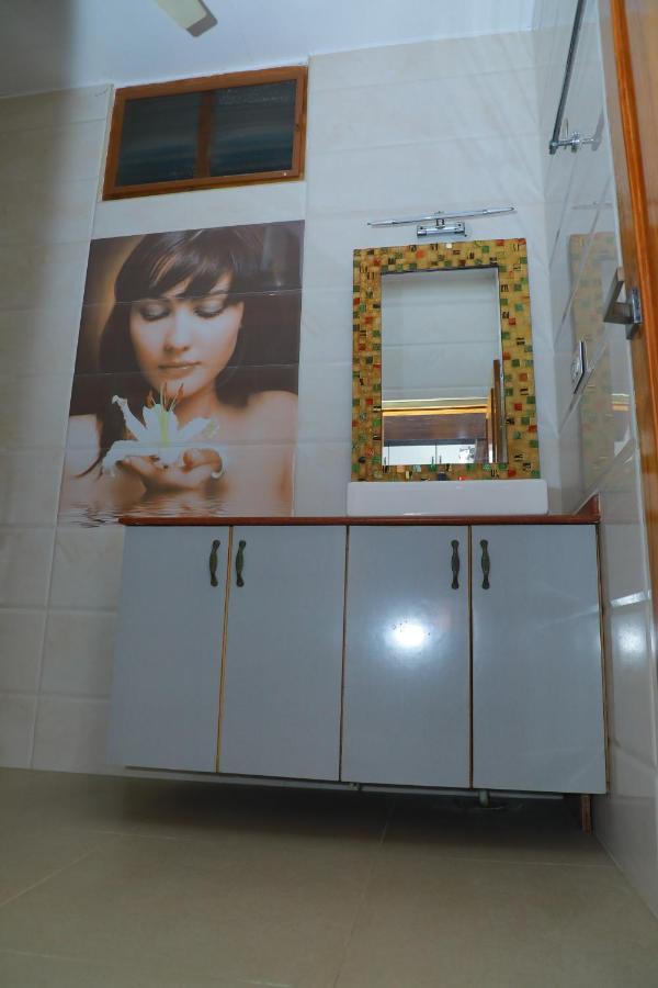 Hill View Paradise - 2Bhk'S & Rooms - A Golden Group Of Premium Home Stays - Tirupati Exterior foto