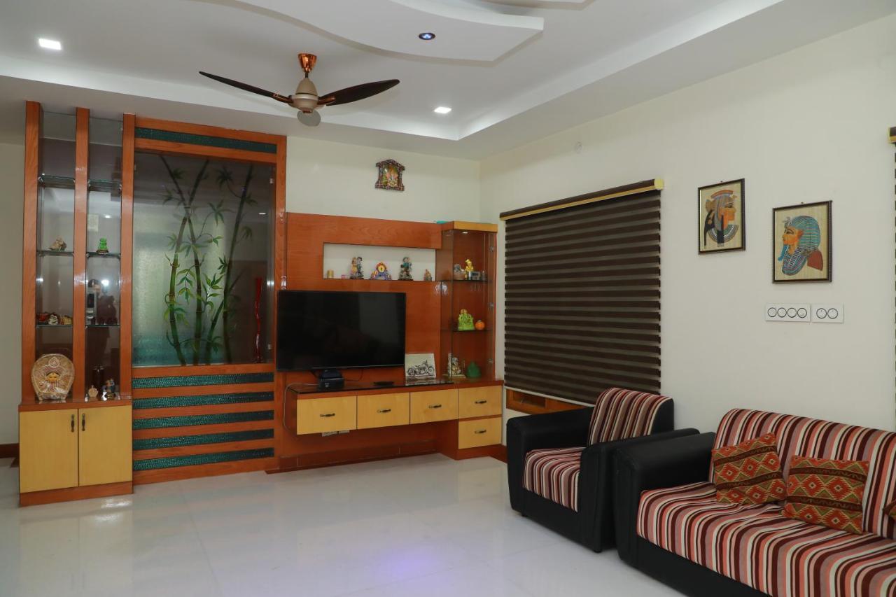 Hill View Paradise - 2Bhk'S & Rooms - A Golden Group Of Premium Home Stays - Tirupati Exterior foto