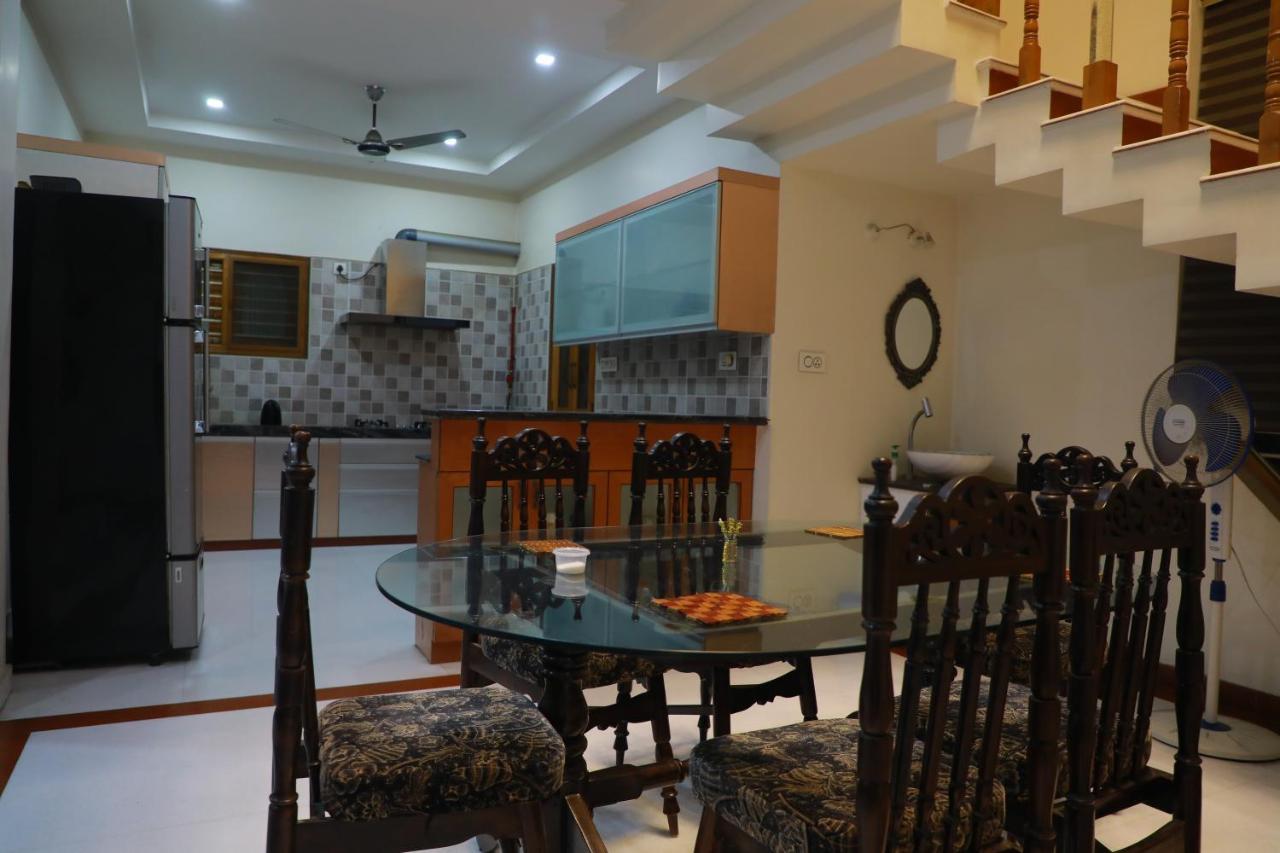 Hill View Paradise - 2Bhk'S & Rooms - A Golden Group Of Premium Home Stays - Tirupati Exterior foto