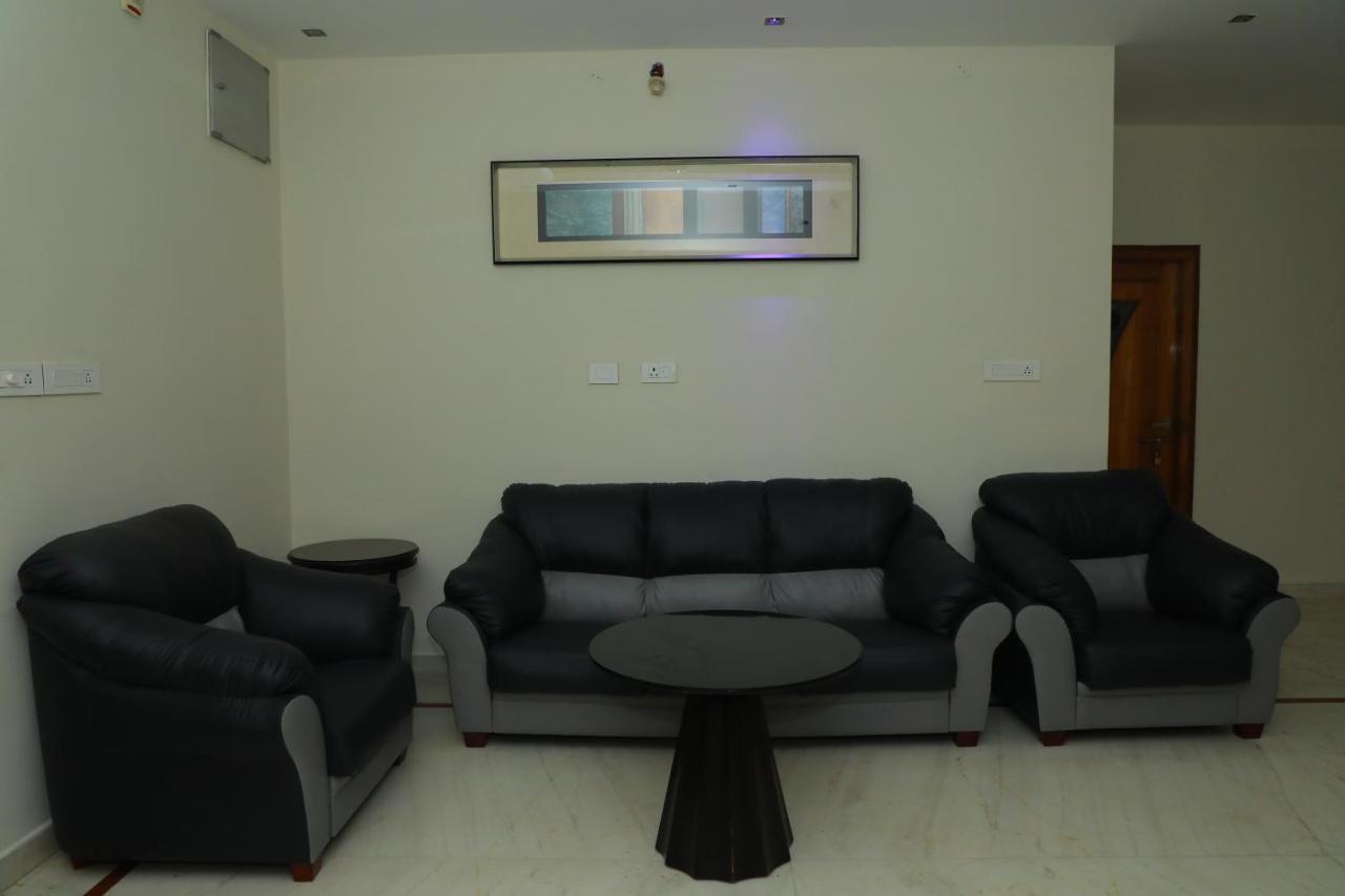 Hill View Paradise - 2Bhk'S & Rooms - A Golden Group Of Premium Home Stays - Tirupati Exterior foto